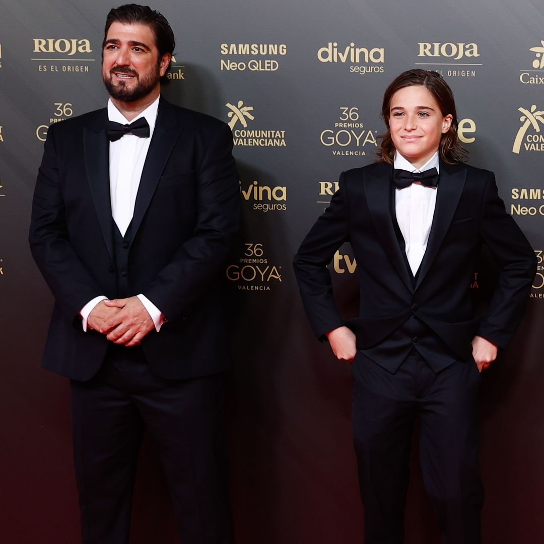 Antonio Orozco presume de su hijo Jan en un divertido vídeo cantando y despertándose a ritmo de Ana Mena