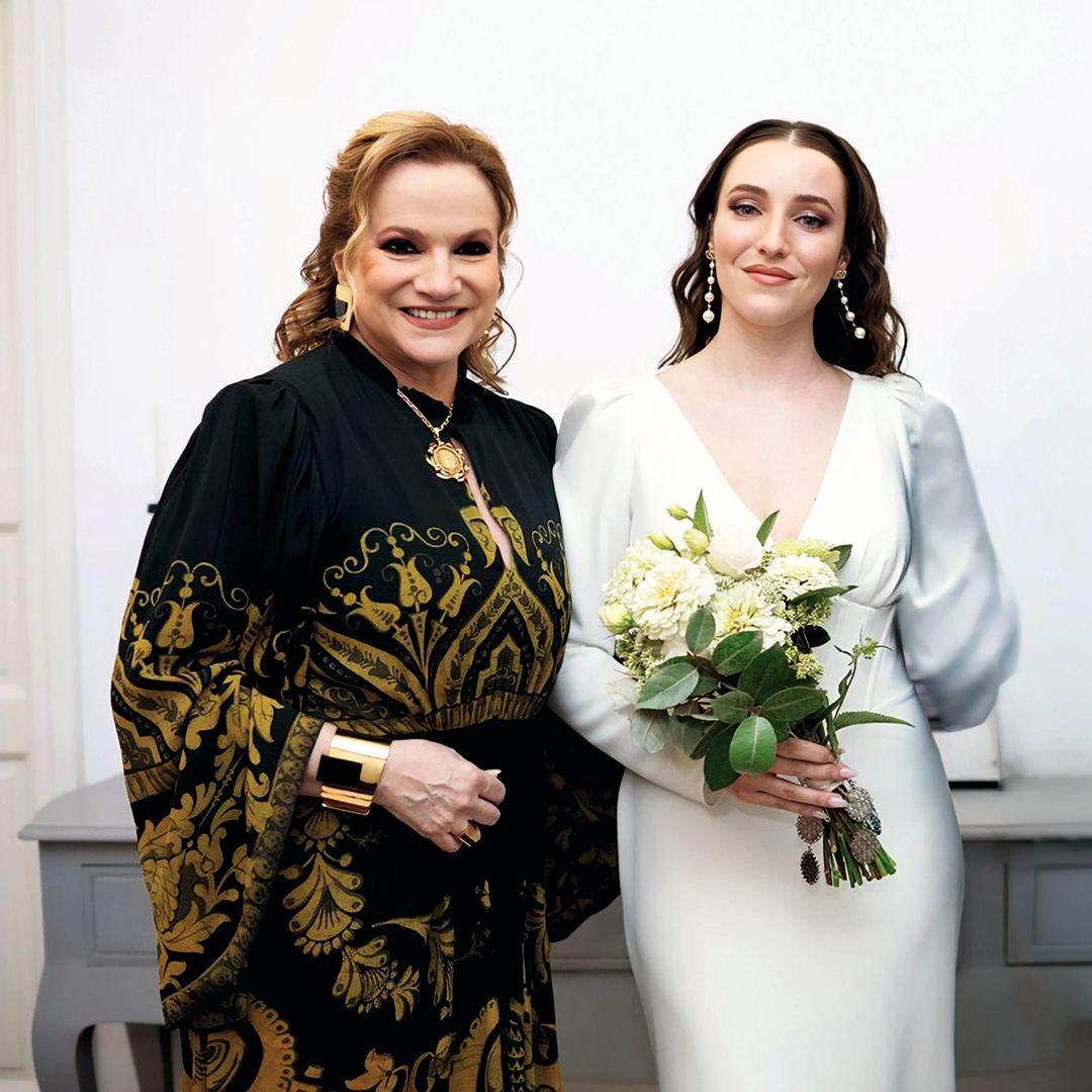 Rocío junto a su madre, Lucía Galán