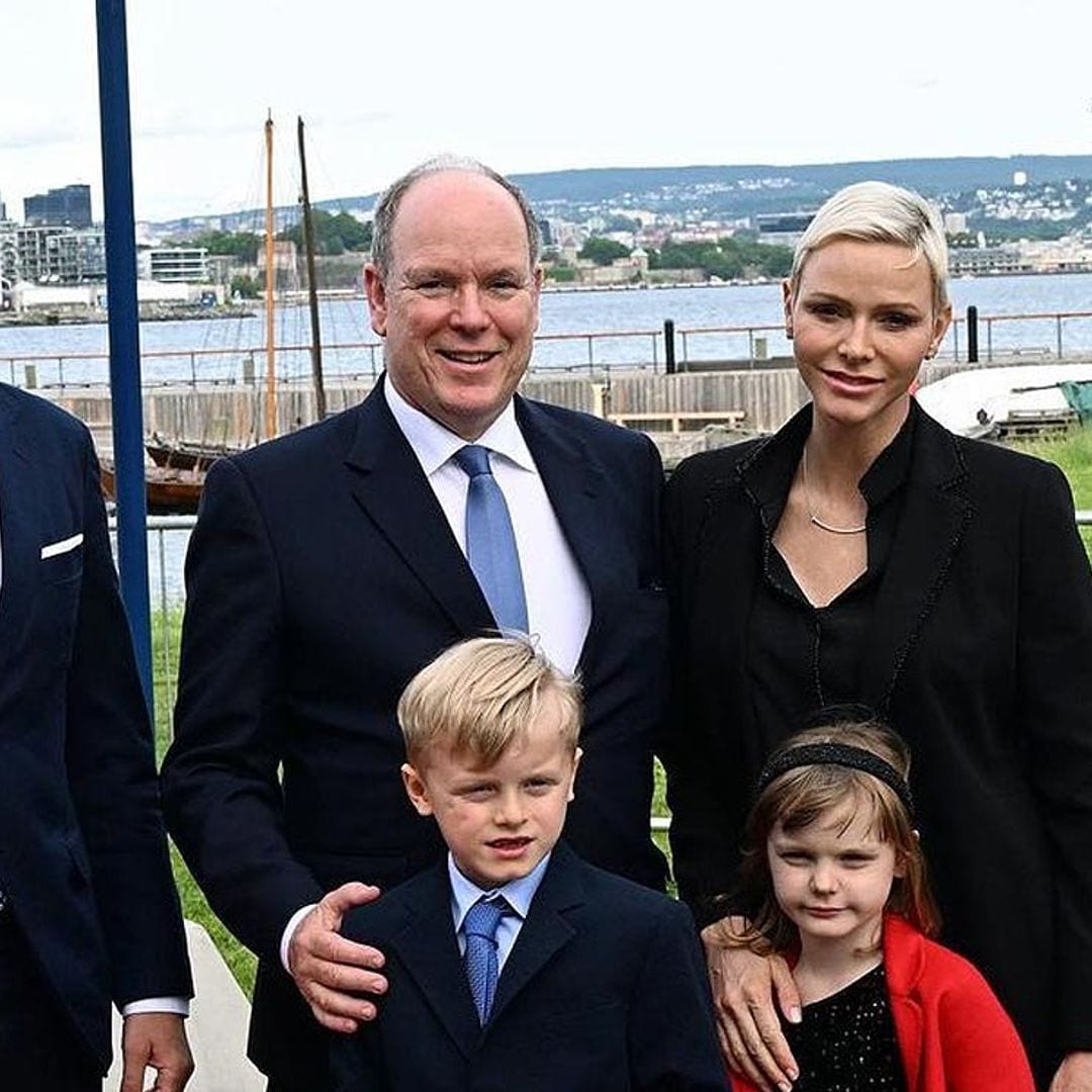 Charlene de Mónaco, en su primer viaje oficial con el príncipe Alberto y sus hijos en más de un año