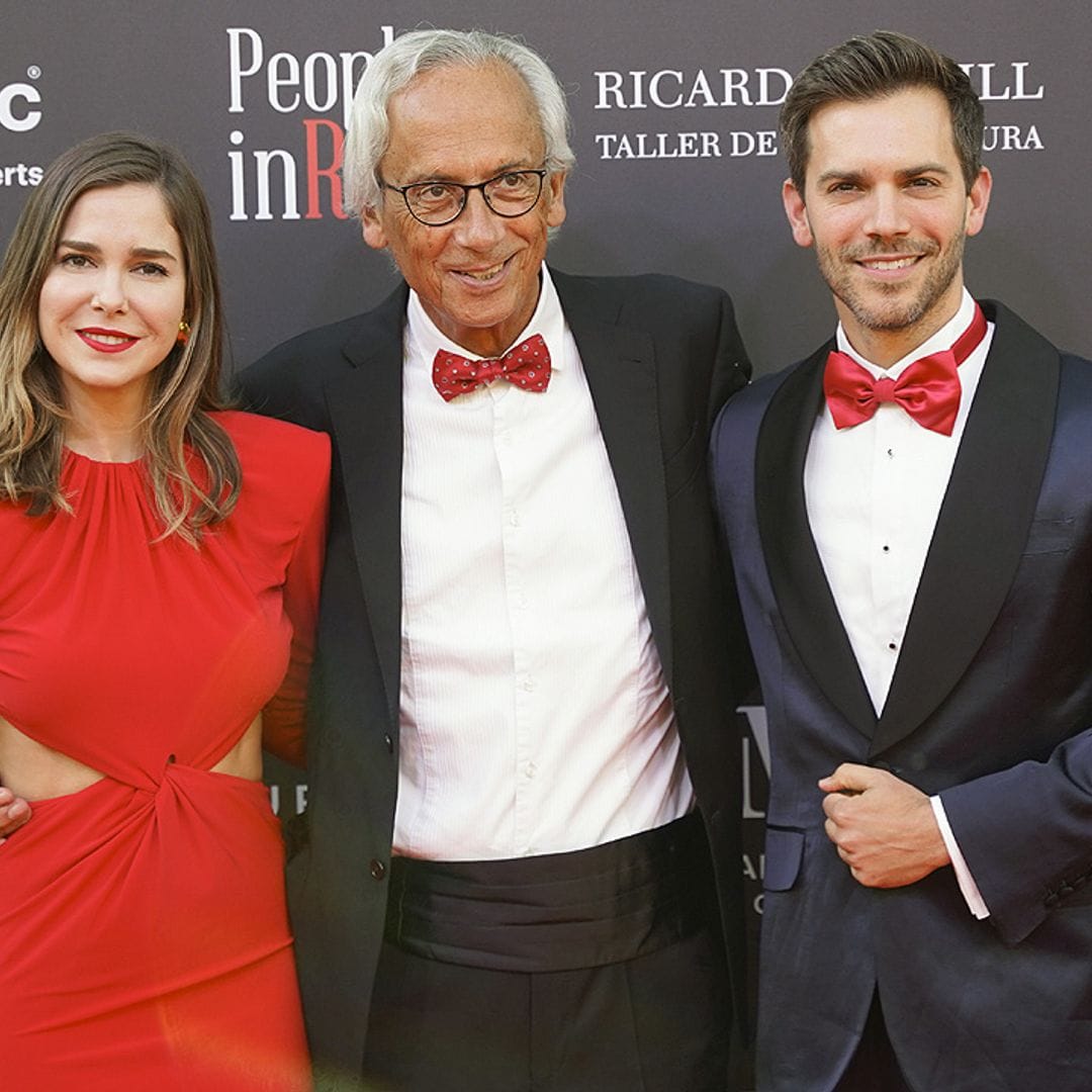 Marc Clotet y Natalia Sánchez, orgullosos anfitriones de la gala People in Red organizada por el padre del actor