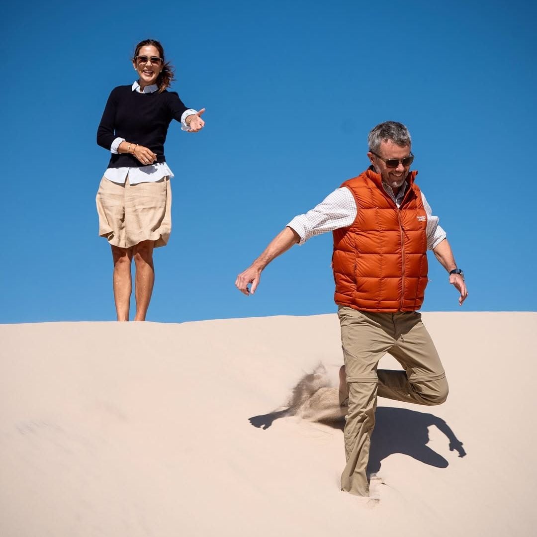 Las imágenes de Federico y Mary de Dinamarca por las dunas que los conectan con los reyes Felipe y Letizia