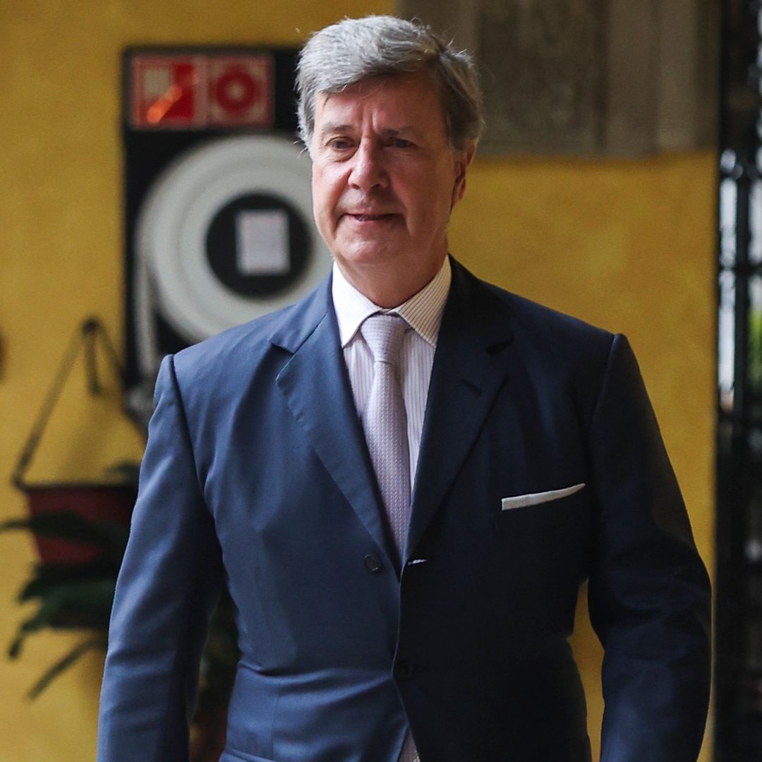 Cayetano Martínez de Irujo, como nunca lo habíamos visto, lo da todo bailando unas sevillanas en una boda y se hace viral