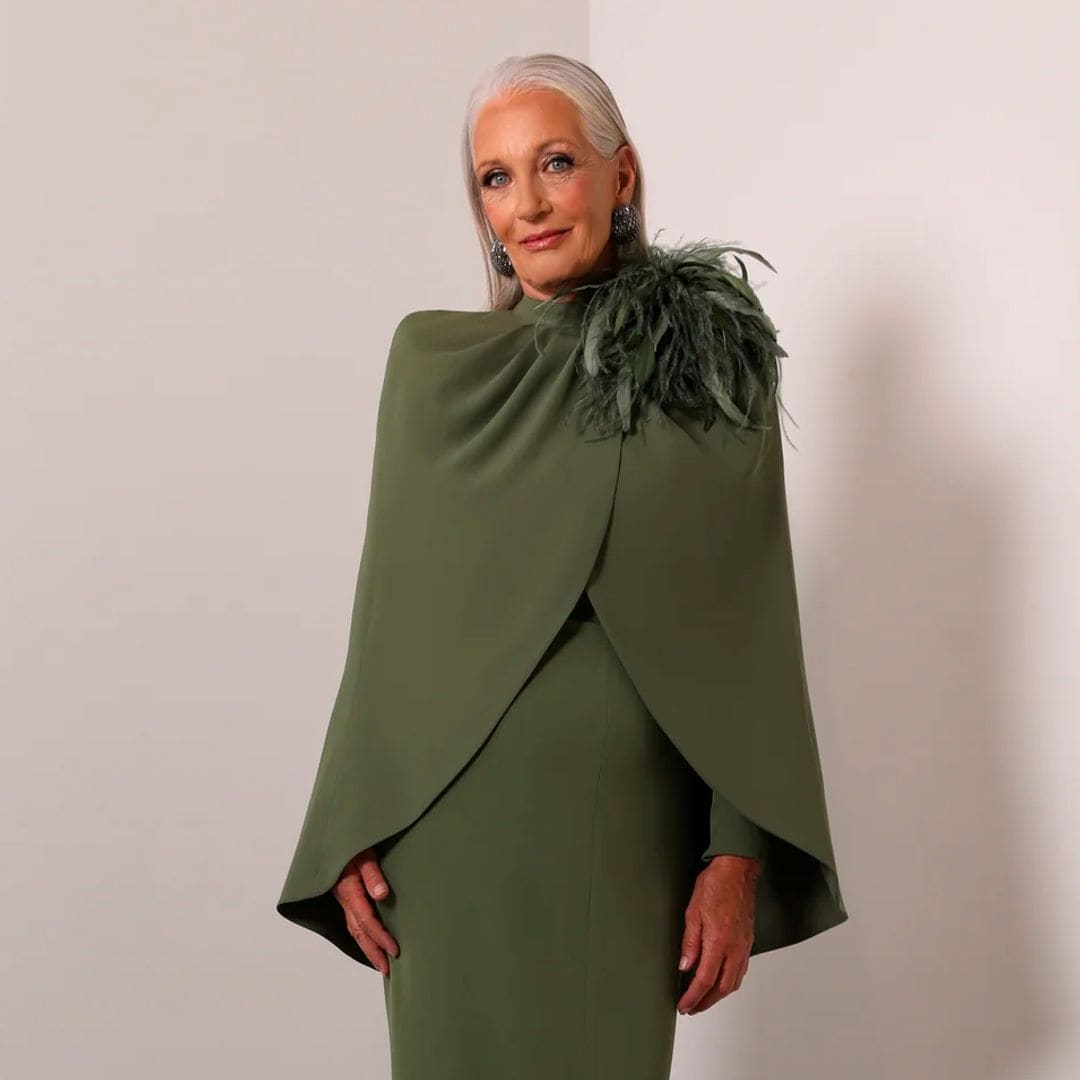 12 vestidos de madrina para mujeres de 60 años que además de estilizar son muy elegantes