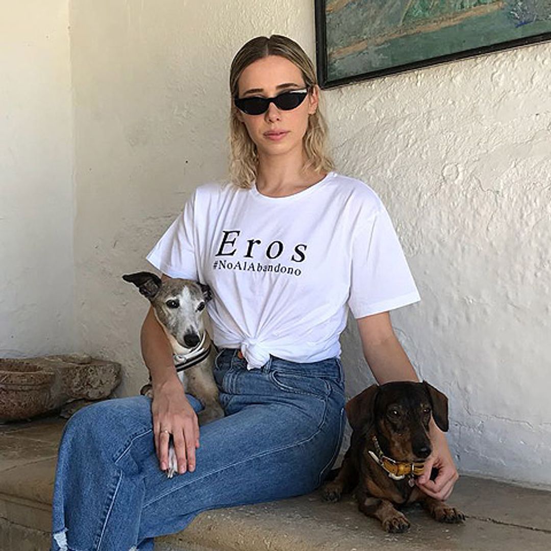 Lulu Figueroa-Domecq lucha contra el abandono de animales con esta camiseta solidaria