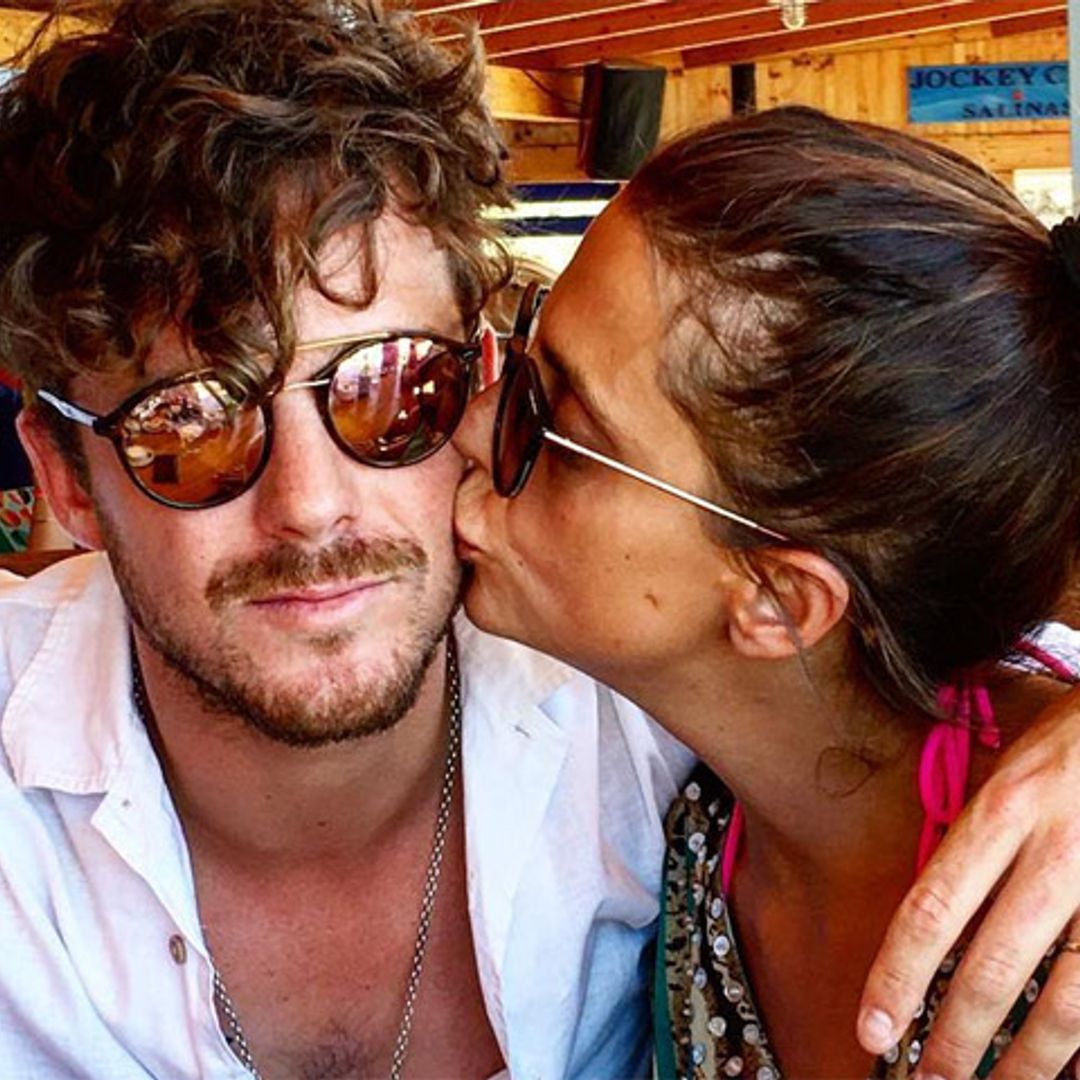 Macarena Gómez, Aldo Comas y su complemento fetiche del verano
