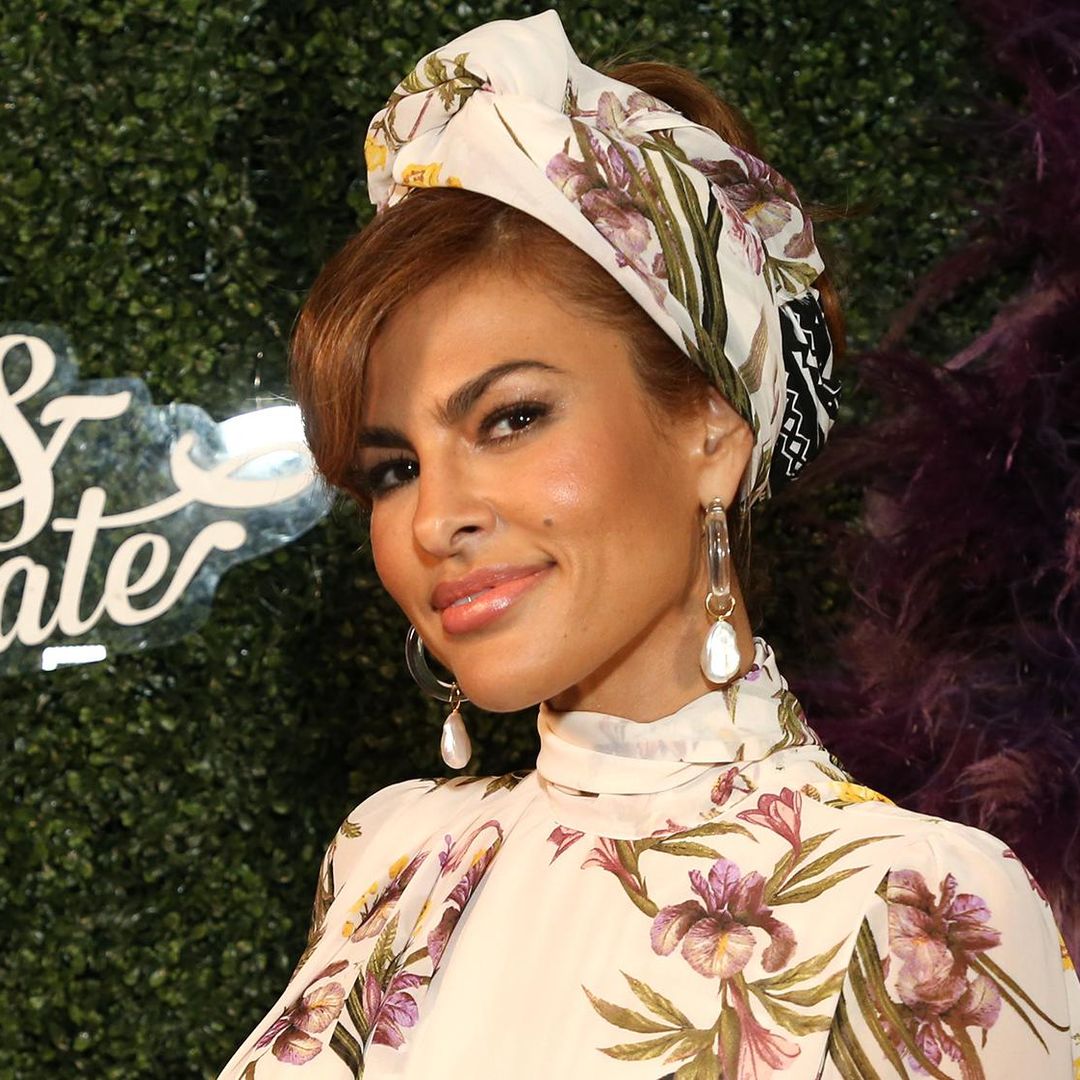 7 esenciales de Eva Mendes para lucir un cutis espectacular