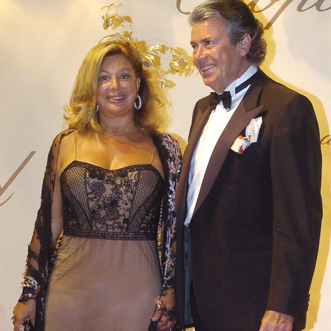 El viudo de Olivia Valère, enamorado de una mujer brasileña 60 años menor