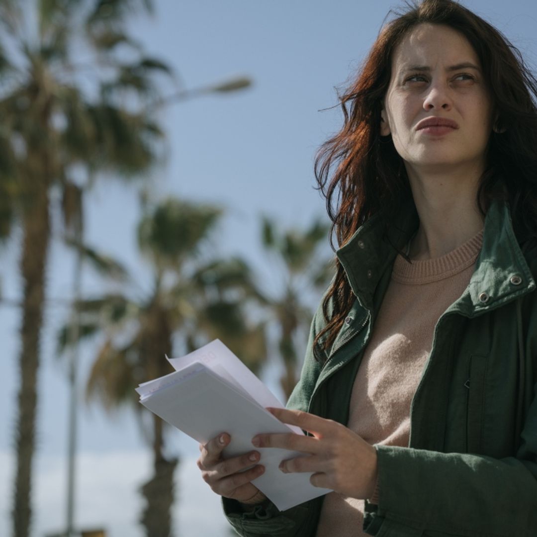 El comentado error en la serie 'La chica de nieve' que Javier Castillo se ha tomado con humor