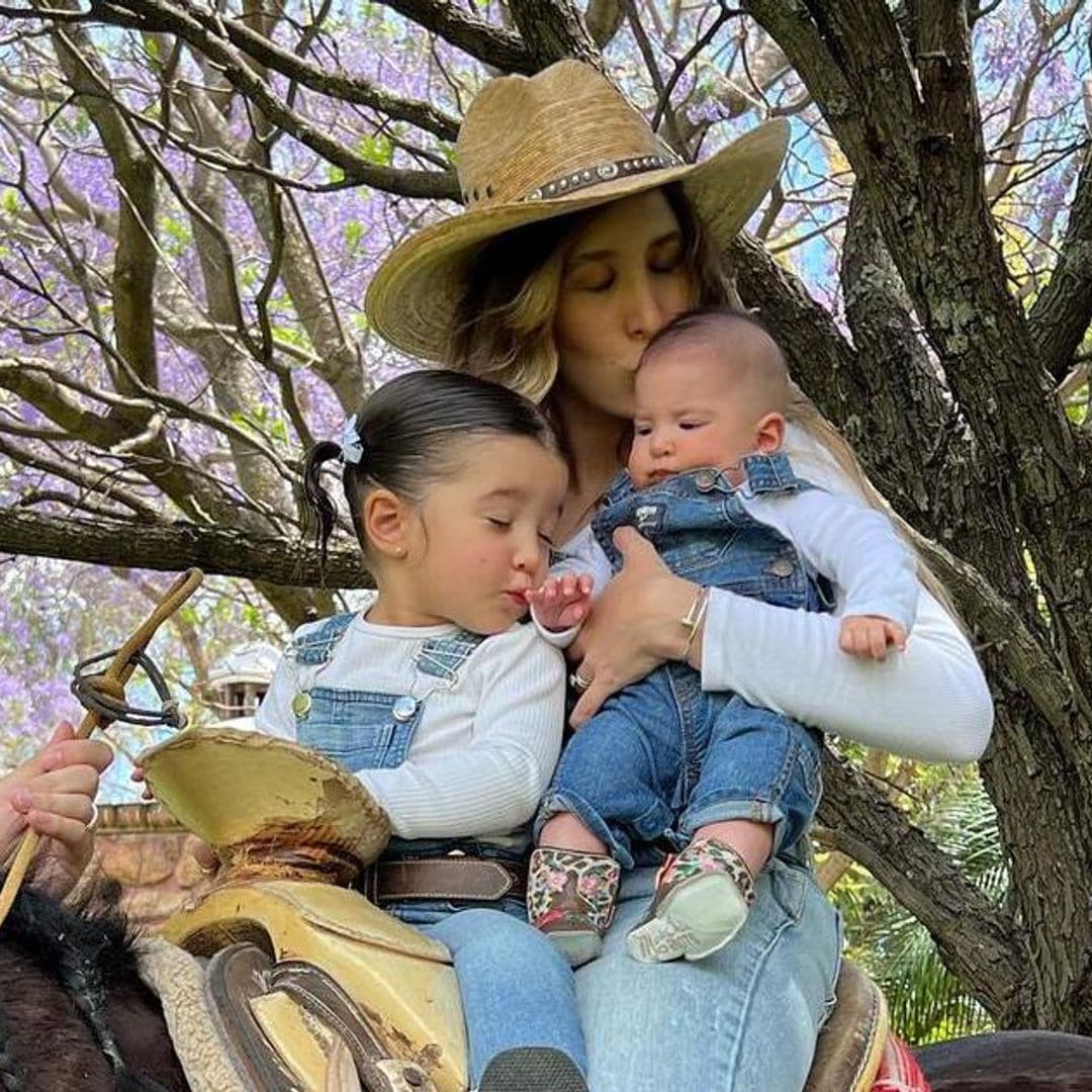 Alex Fernández presume las primeras fotos de su hija Nirvana en un caballo