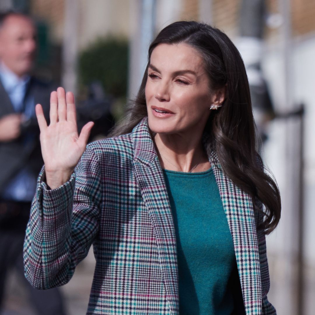 Hablamos con Inés Sistiaga, la diseñadora que conquistó a la reina Letizia con su bolso artesanal: "Me comentó que deseaba utilizarlo"