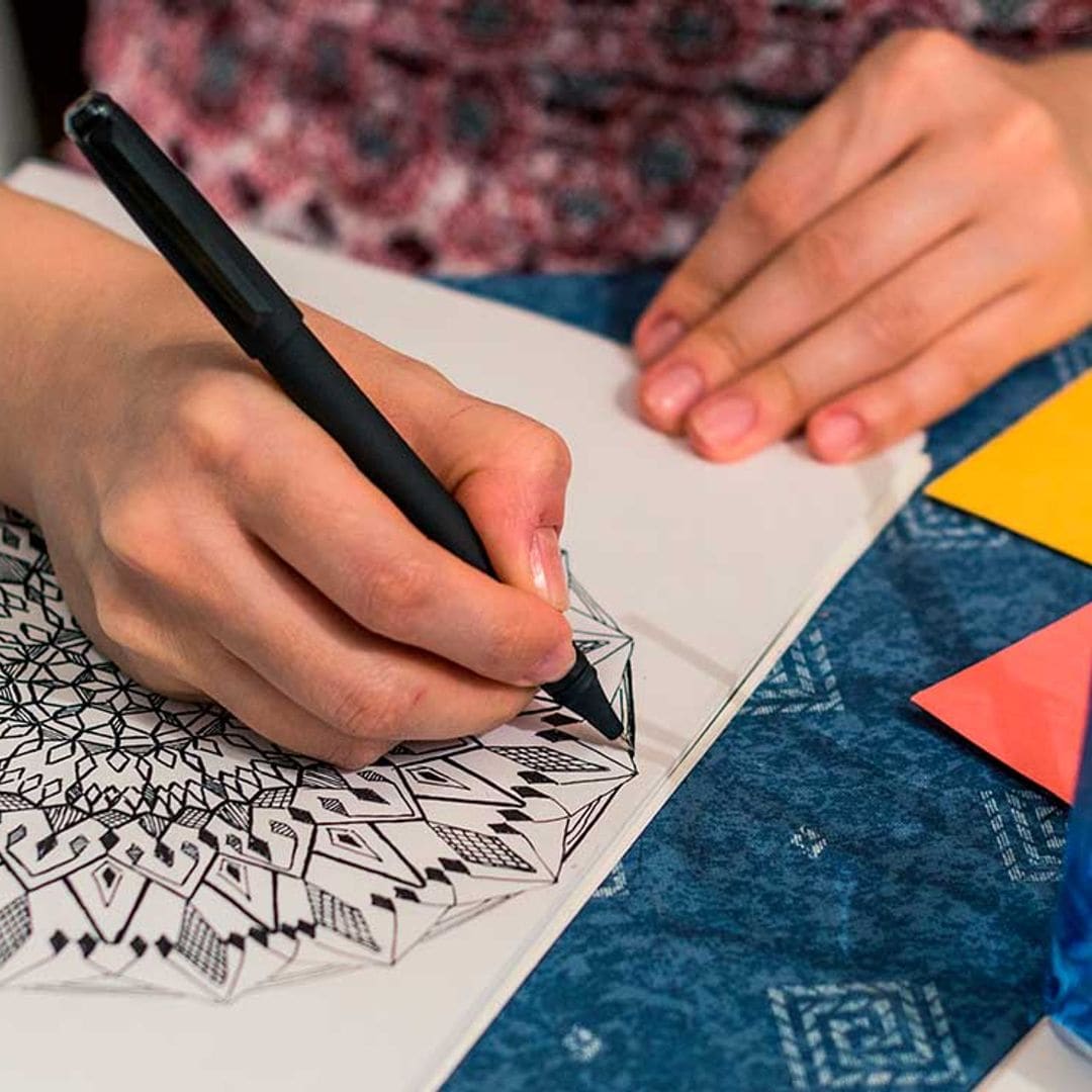 ¿Qué representa el color morado de los mandalas?