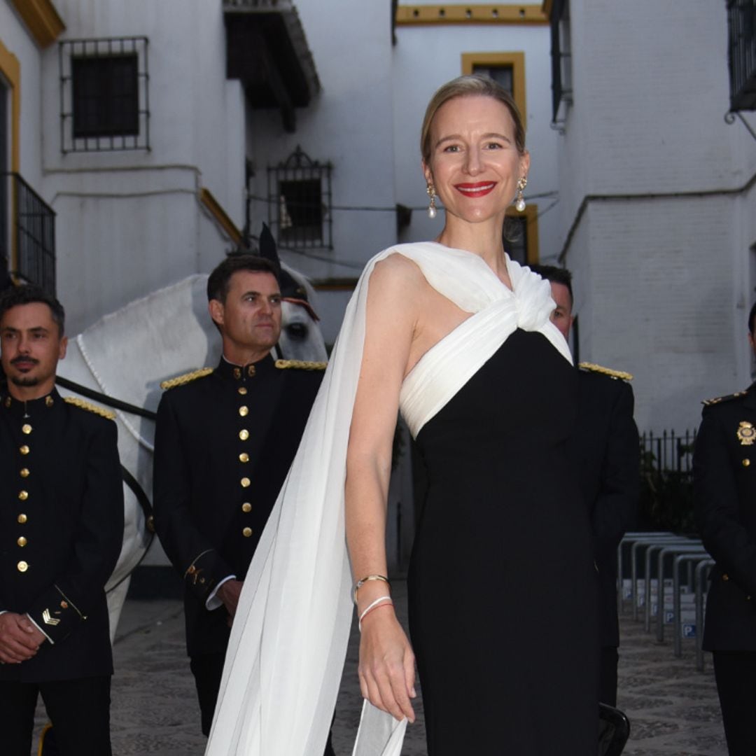 María de León, una orgullosa madrina de la Exhibición de Enganches de la Feria de Abril
