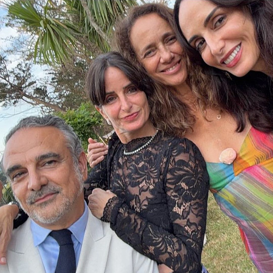 De Amparo Corsini a Blanca Suelves: la hija de Juan Luis Cebrián se casa en Lekeitio rodeada de la alta sociedad