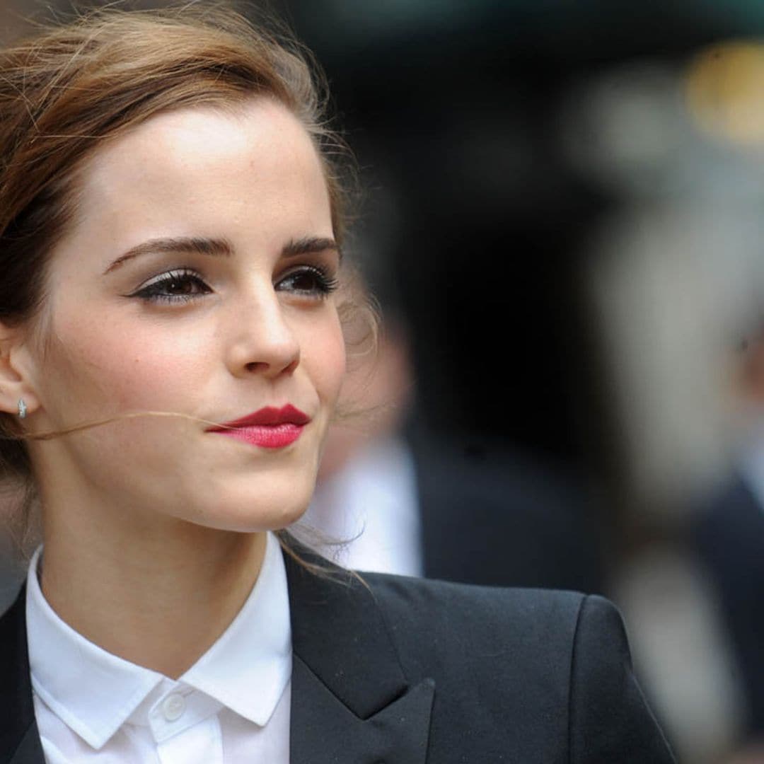 El look de paseo de Emma Watson o el perfecto armario cápsula de una británica en invierno