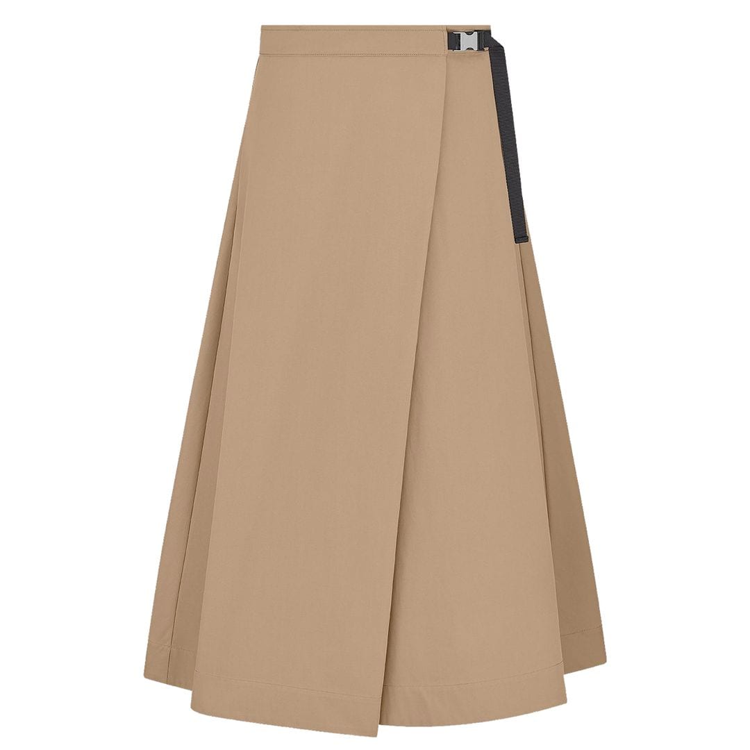 Falda cruzada de gabardina de algodón (2.200 €), de Dior