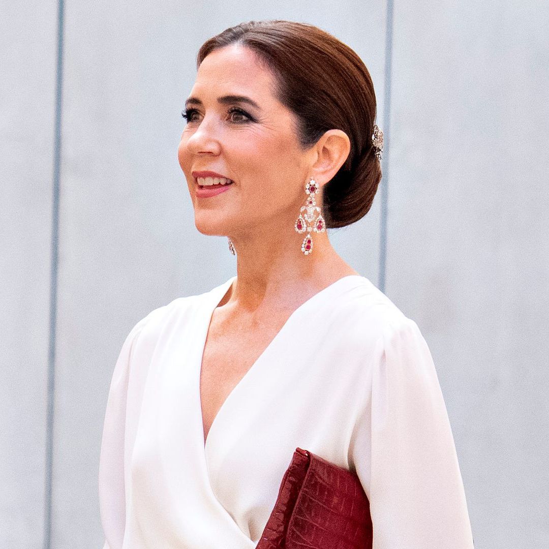 Hablamos con Inés Domecq tras vestir a Mary de Dinamarca: "Que alguien con un estilo tan elegante y personal nos elija es una alegría inmensa"