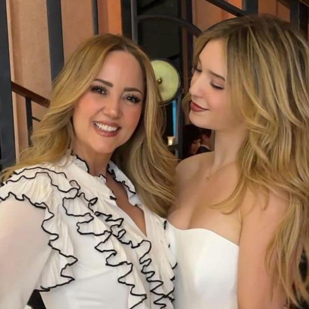 En familia, Andrea Legarreta y Erik Rubín celebran la graduación de Mía