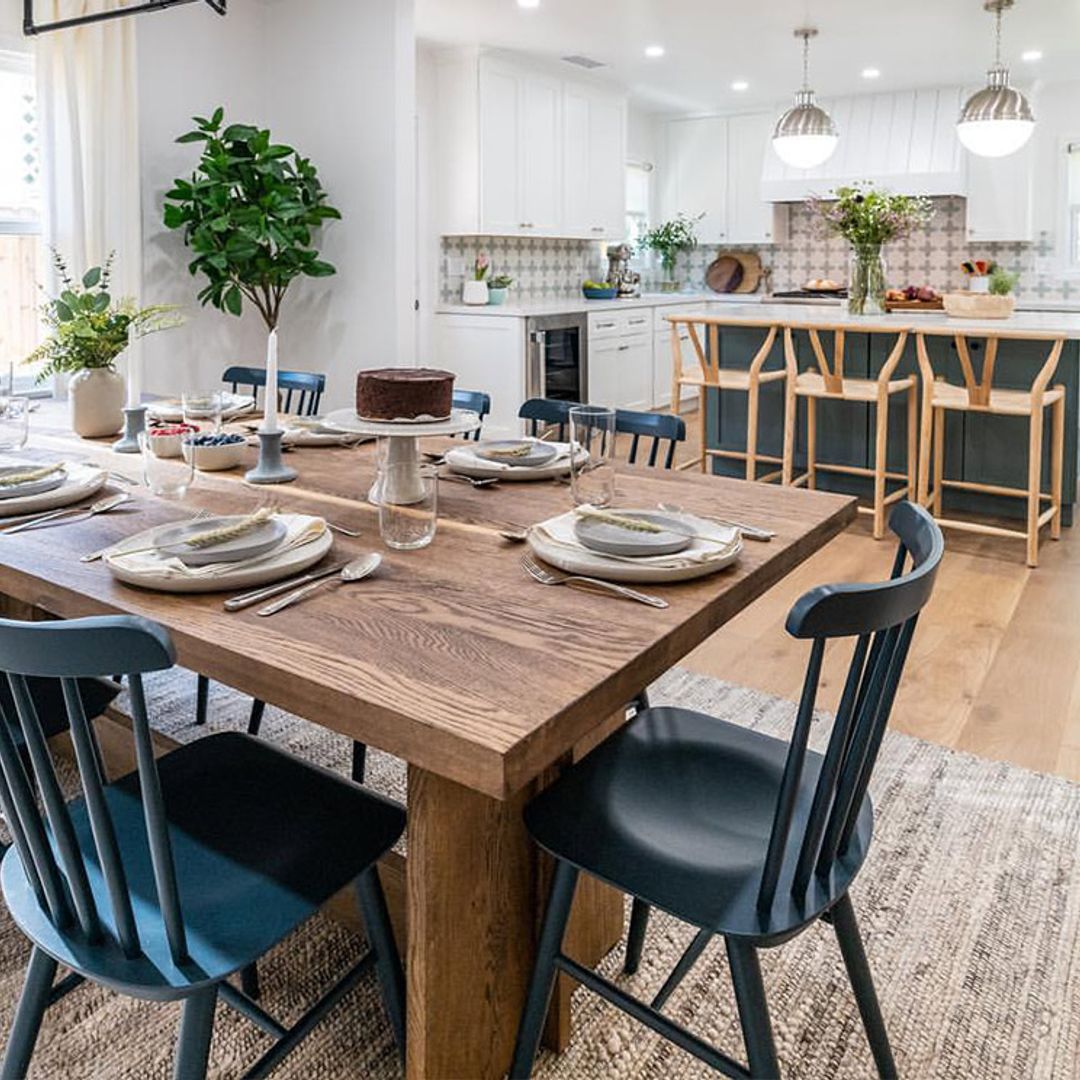 Comedores decorados por los hermanos Scott: 11 propuestas llenas de personalidad para tu casa