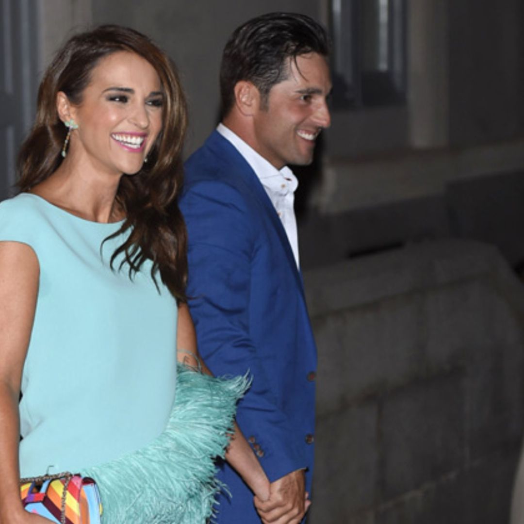 El apasionado beso de David Bustamante a Paula Echevarría en 'uno de los días más bonitos' de su vida