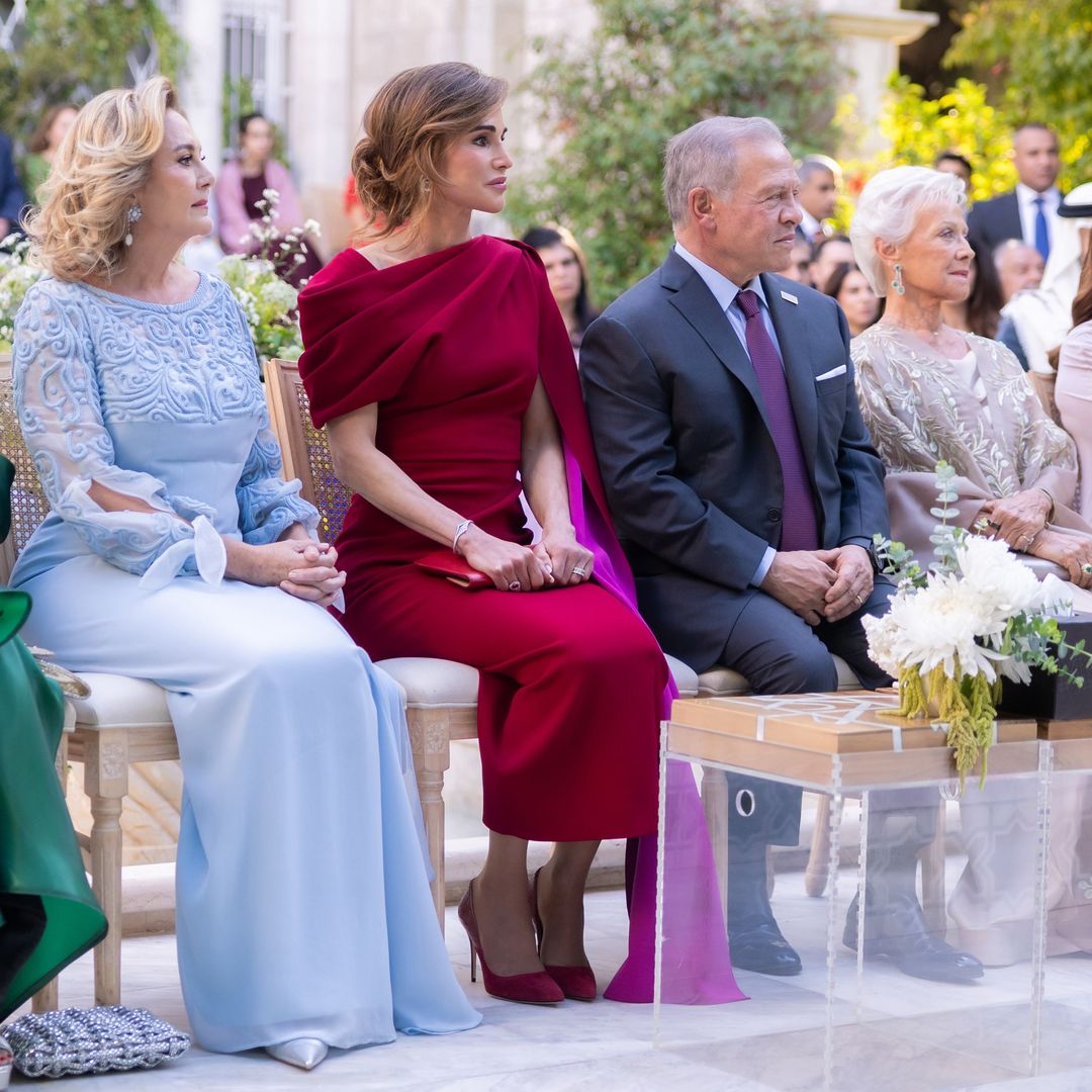 Las princesas Muna y Alia, el doble bastión femenino junto a Abadalá y Rania en la boda real del año en Jordania
