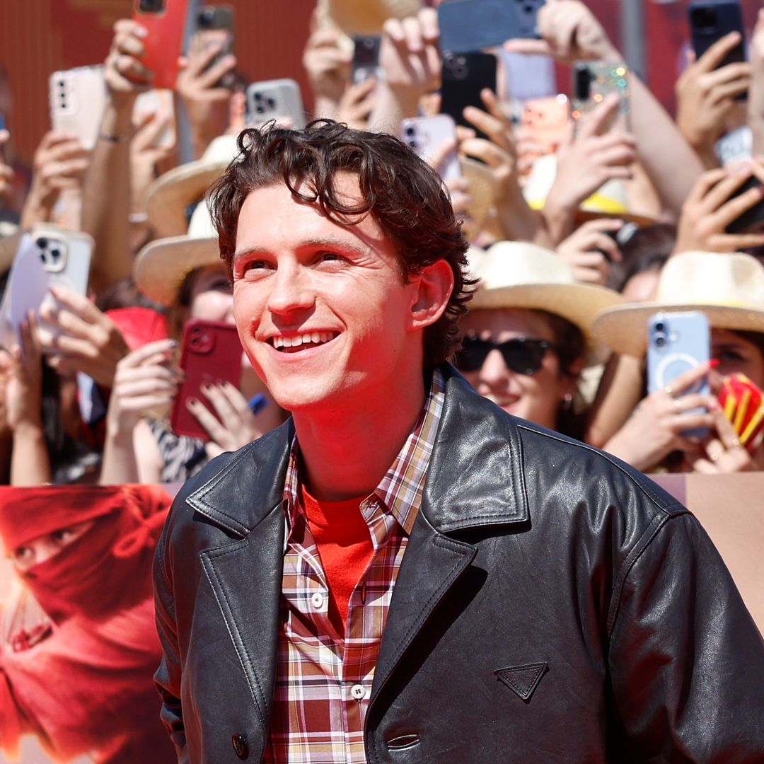 Tom Holland desata la locura en la Plaza de Colón de Madrid con un inesperado mensaje sobre España