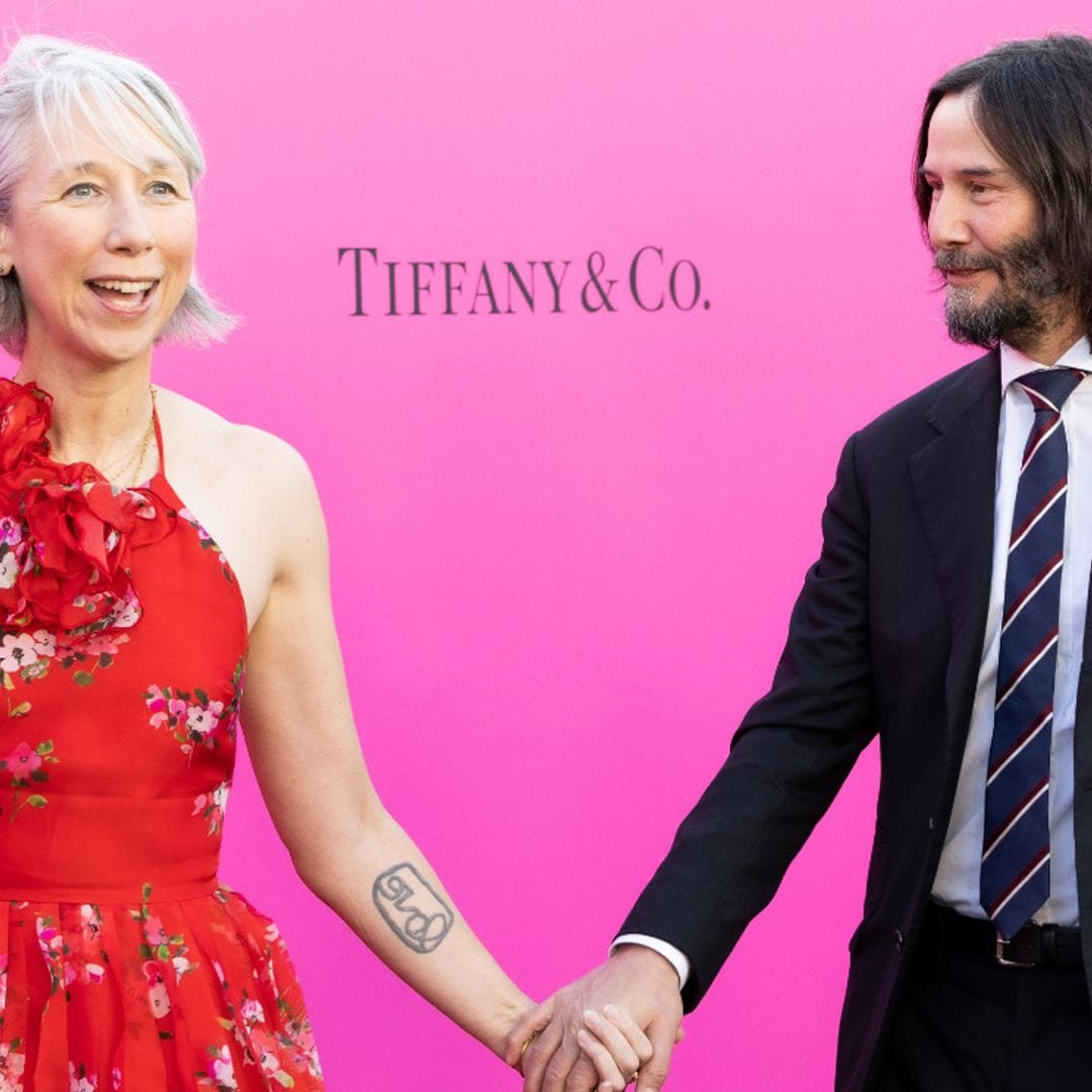 Besos, risas y miradas cómplices... Las imágenes más románticas de Keanu Reeves y Alexandra Grant