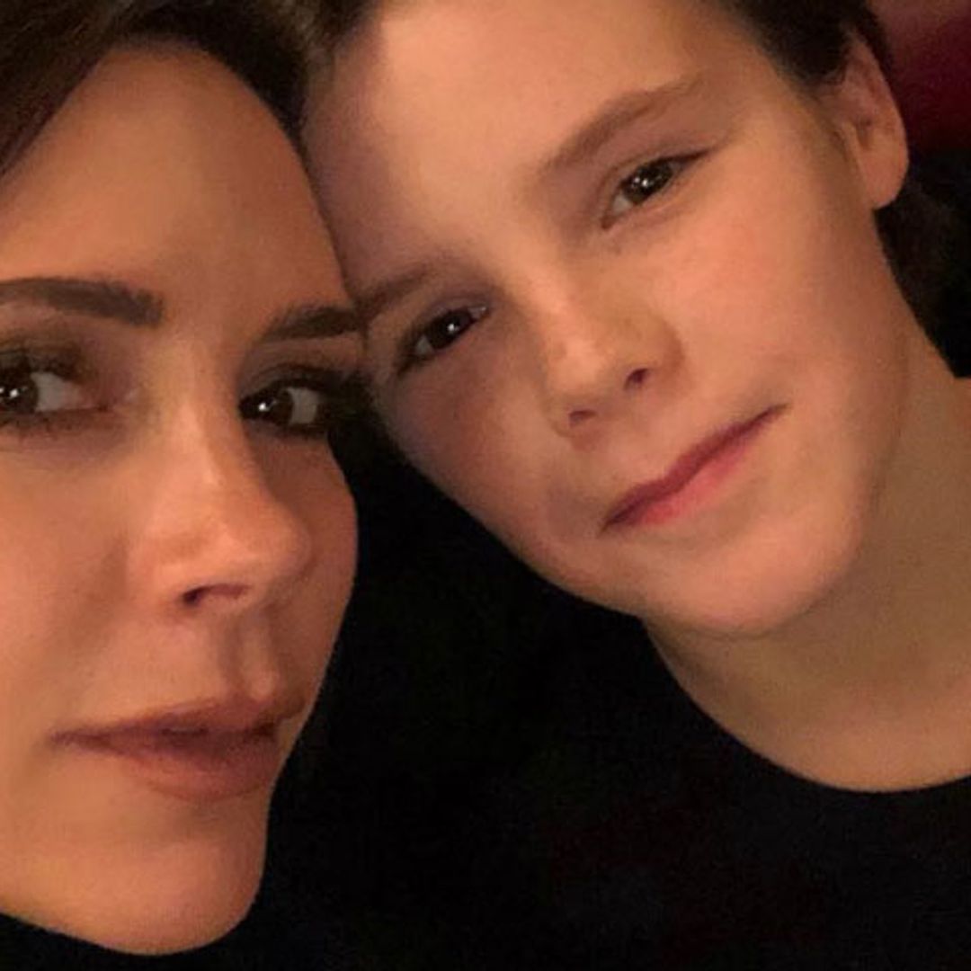 ¡Todo un chef! Victoria Beckham nos muestra por qué su hijo Cruz es el mejor haciendo tortitas