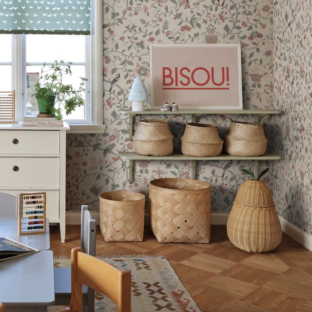 Cestas de fibra en habitación infantil