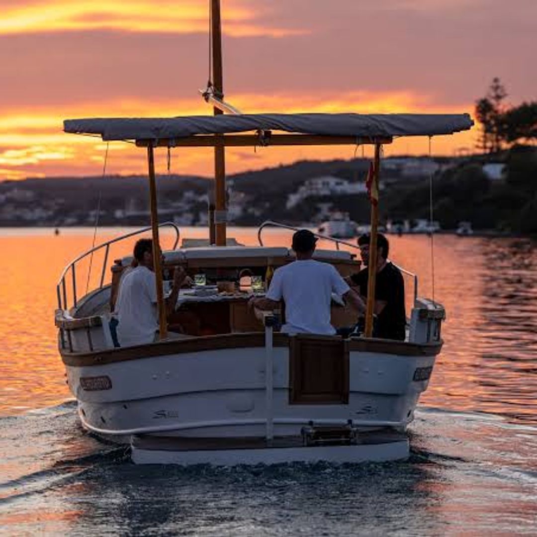 Paseos en llaut por Menorca