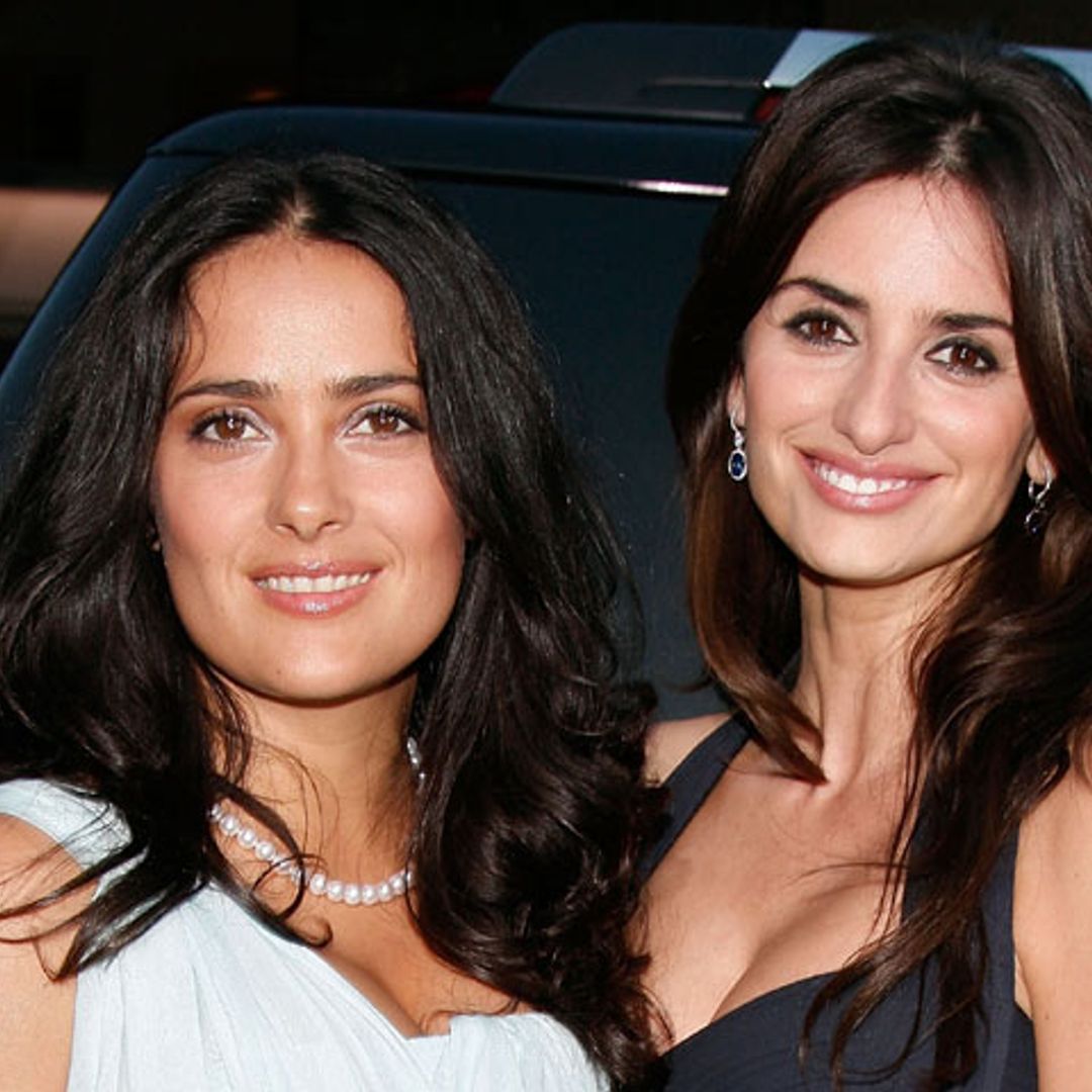 Penélope Cruz muestra todo su apoyo a su gran amiga Salma Hayek tras su escalofriante relato contra Harvey Weinstein