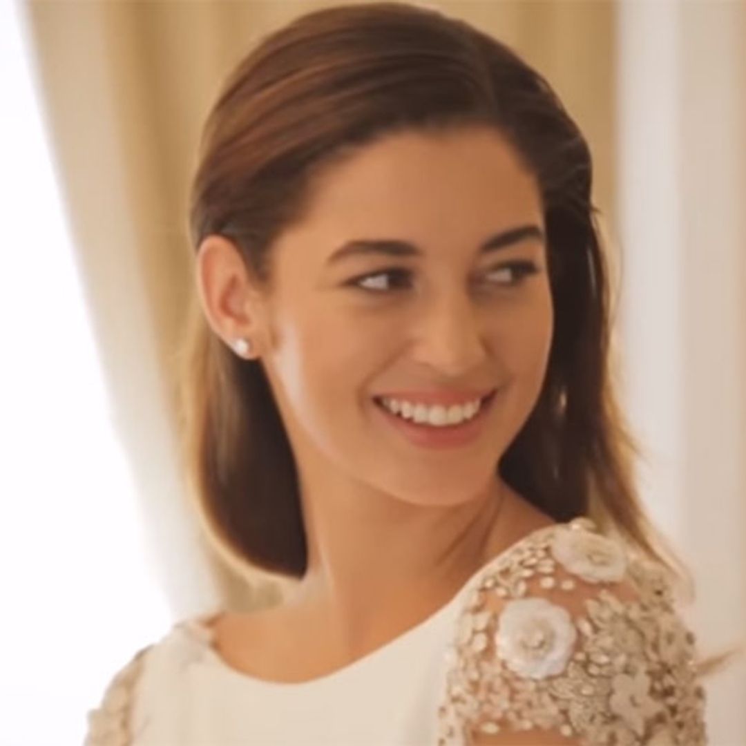 En ¡HOLA! Mariana Downing, la novia de Marc Anthony, posa con las nuevas propuestas 'bridal 2018'