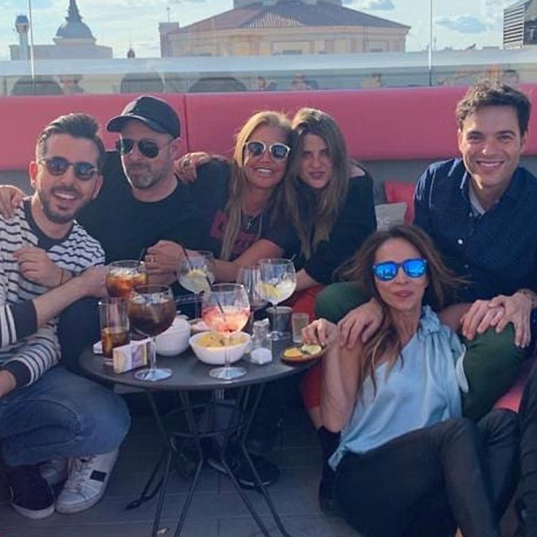 Belén Esteban y Miguel reúnen a los testigos de su boda