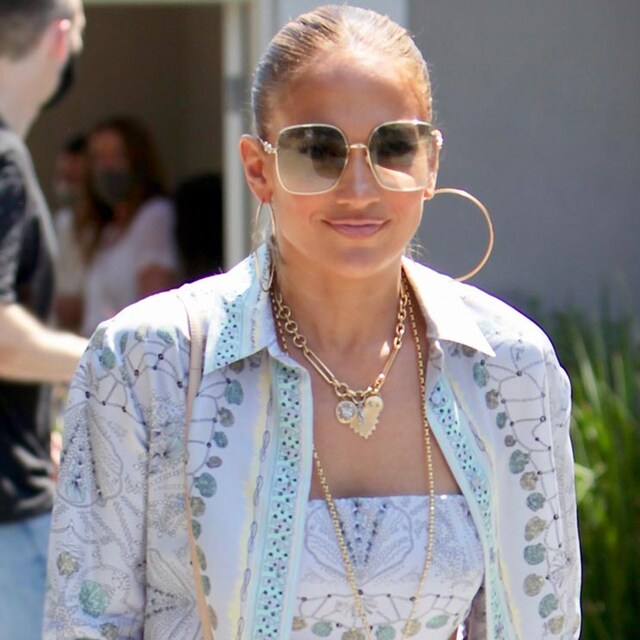 jennifer lopez look