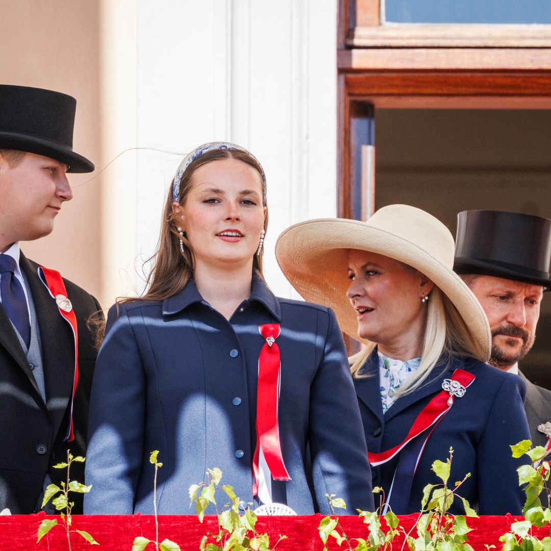 La princesa Ingrid vuelve a Noruega por el delicado estado de salud de Mette-Marit: "Quiere estar con su madre"