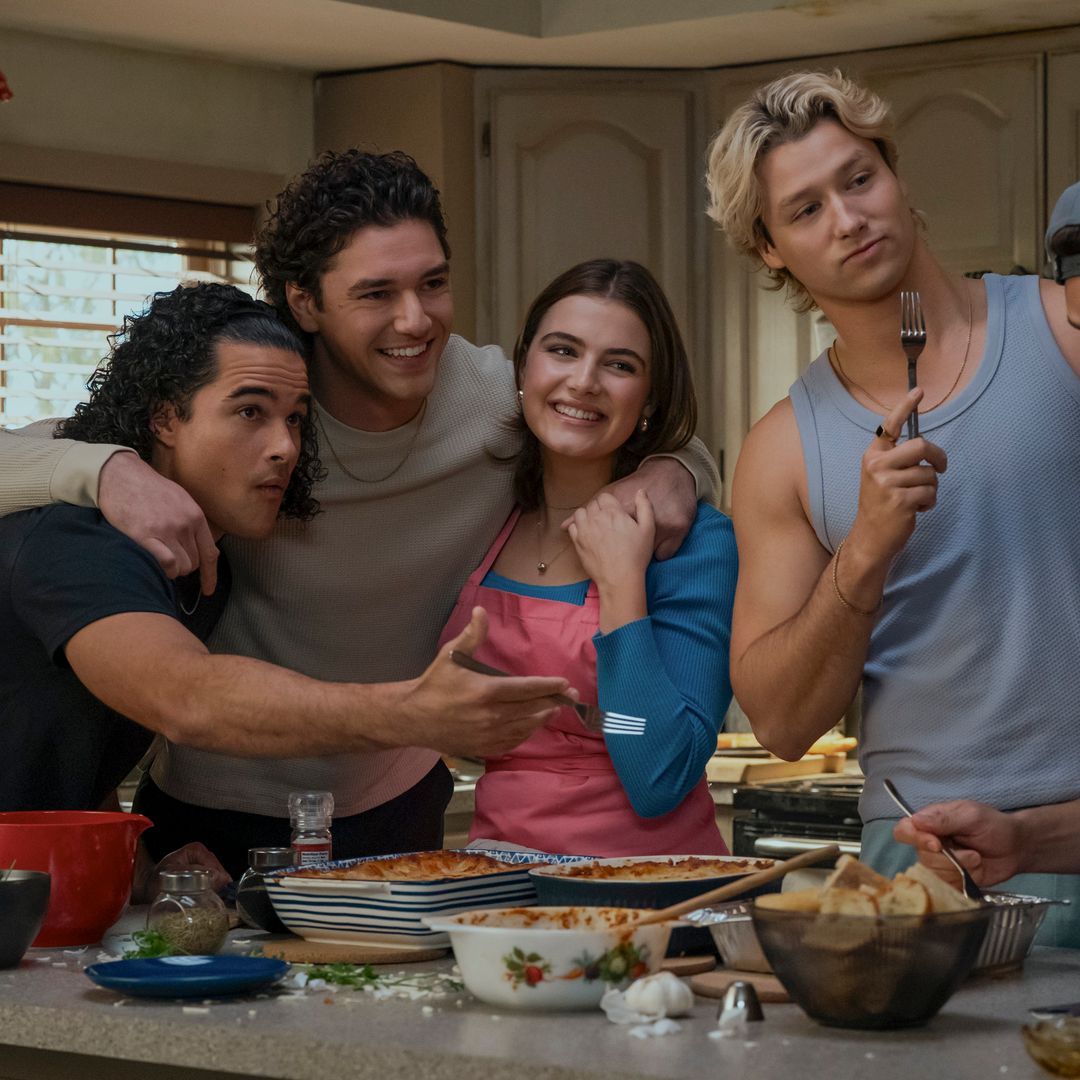 'Off Campus' confirma su segunda temporada en Prime Video y sorprende con la elección de su nueva pareja protagonista