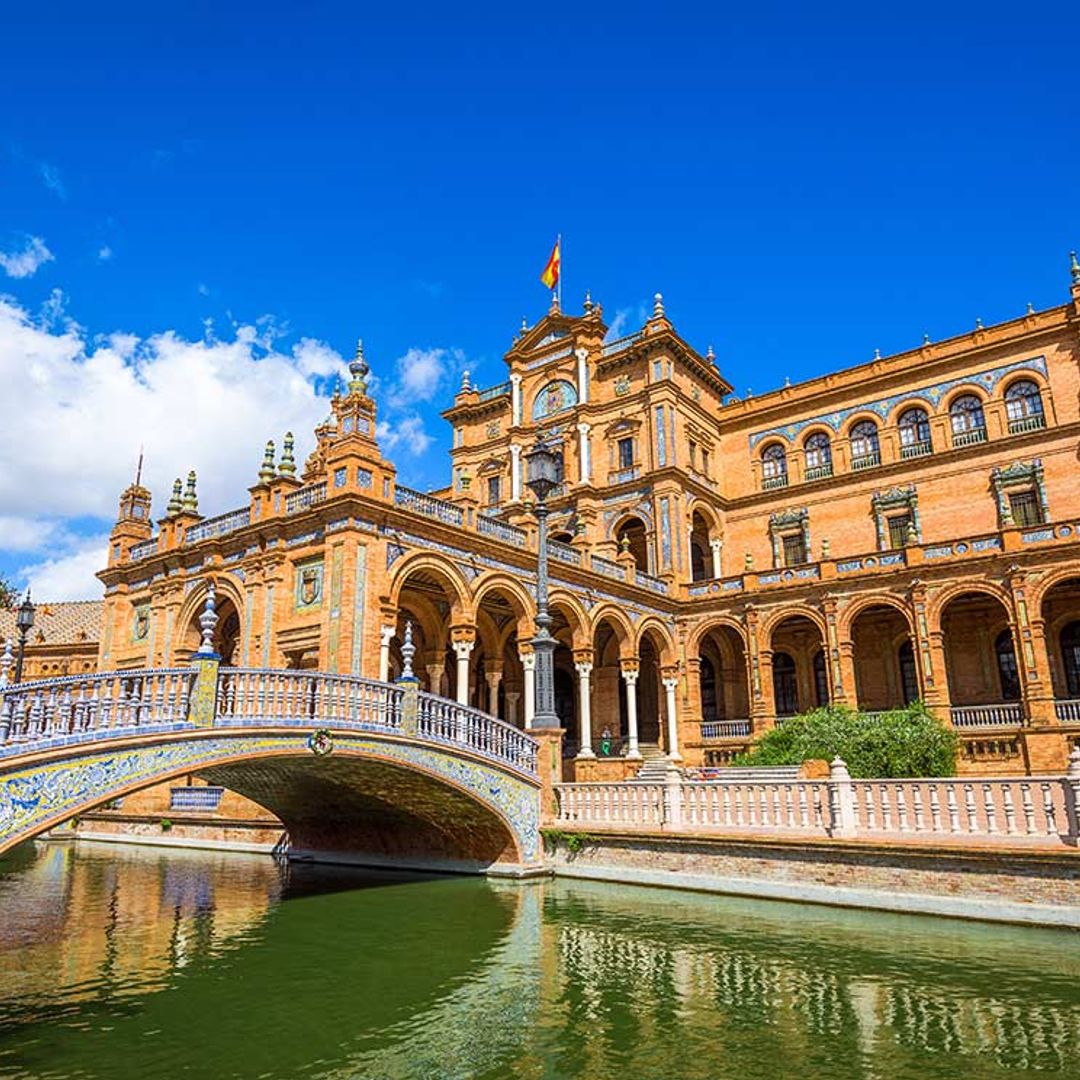 Las 15 plazas mayores con más encanto de Europa (y 4 son españolas)