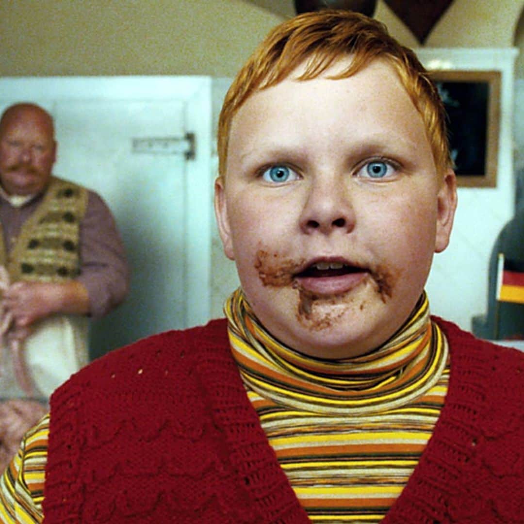 ¿Recuerdas al niño goloso de 'Charlie y la Fábrica de Chocolate'? Este es su asombroso cambio
