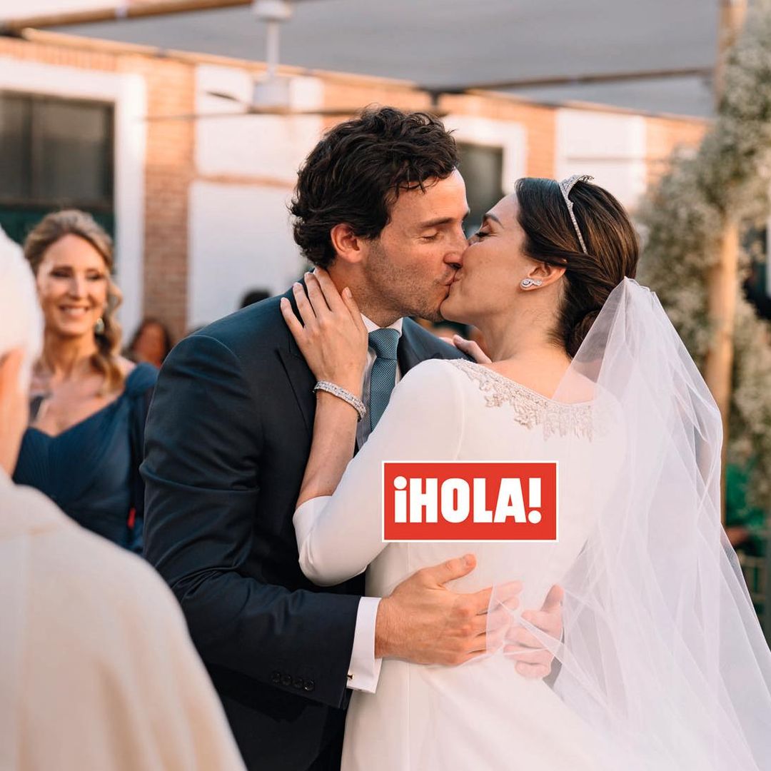El primer beso de Tamara e Íñigo como marido y mujer