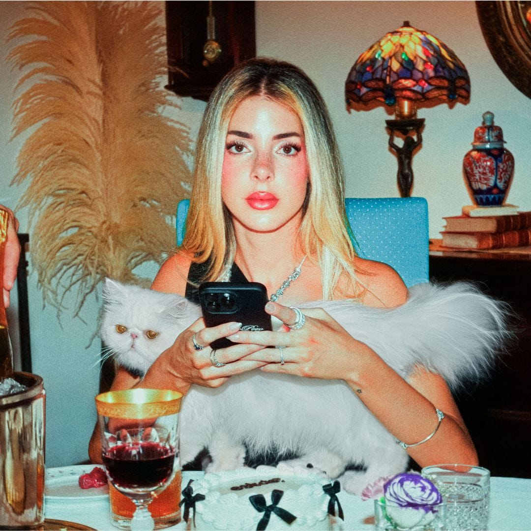 Entrevistamos a Corina Smith: "Lo reconozco, me gustan los feos. Mis amigas me dicen que ya basta, ni un feo más"