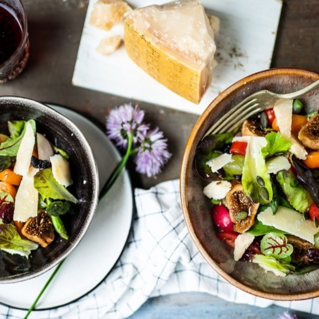 Ensalada mixta de higos y 'Parmigiano Reggiano'