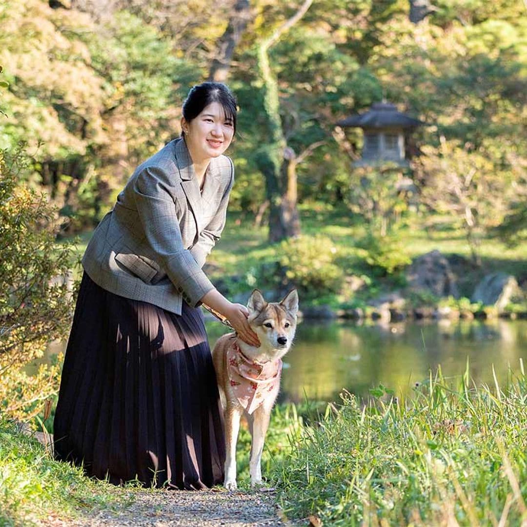 Aiko de Japón cumple la mayoría de edad preparada para suplir la ausencia de su prima Mako