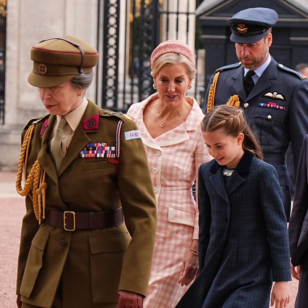 La princesa Charlotte heredó lo que Ana no tuvo: el giro histórico de las mujeres Windsor