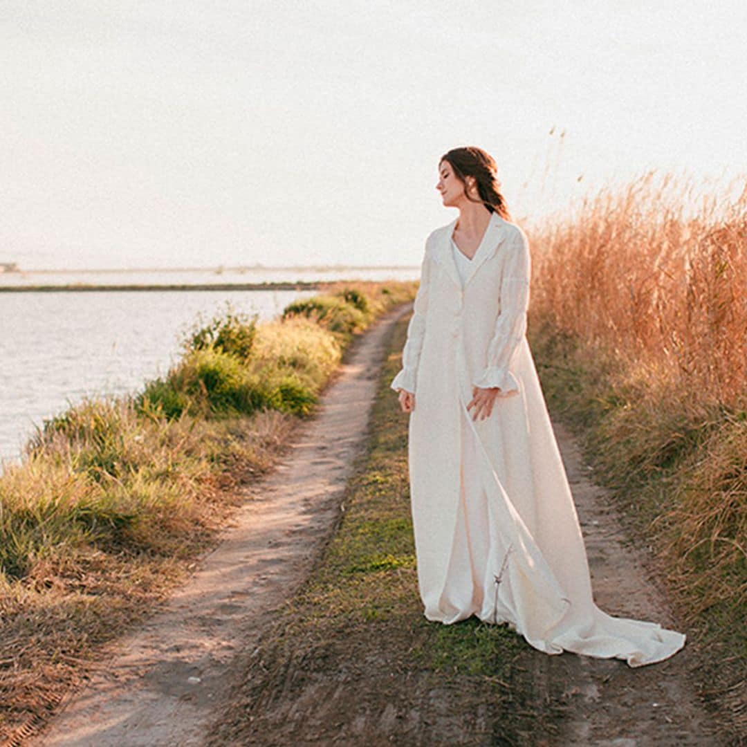 Cuento de invierno: vestidos de novia sencillos y atemporales para deslumbrar en esta estación