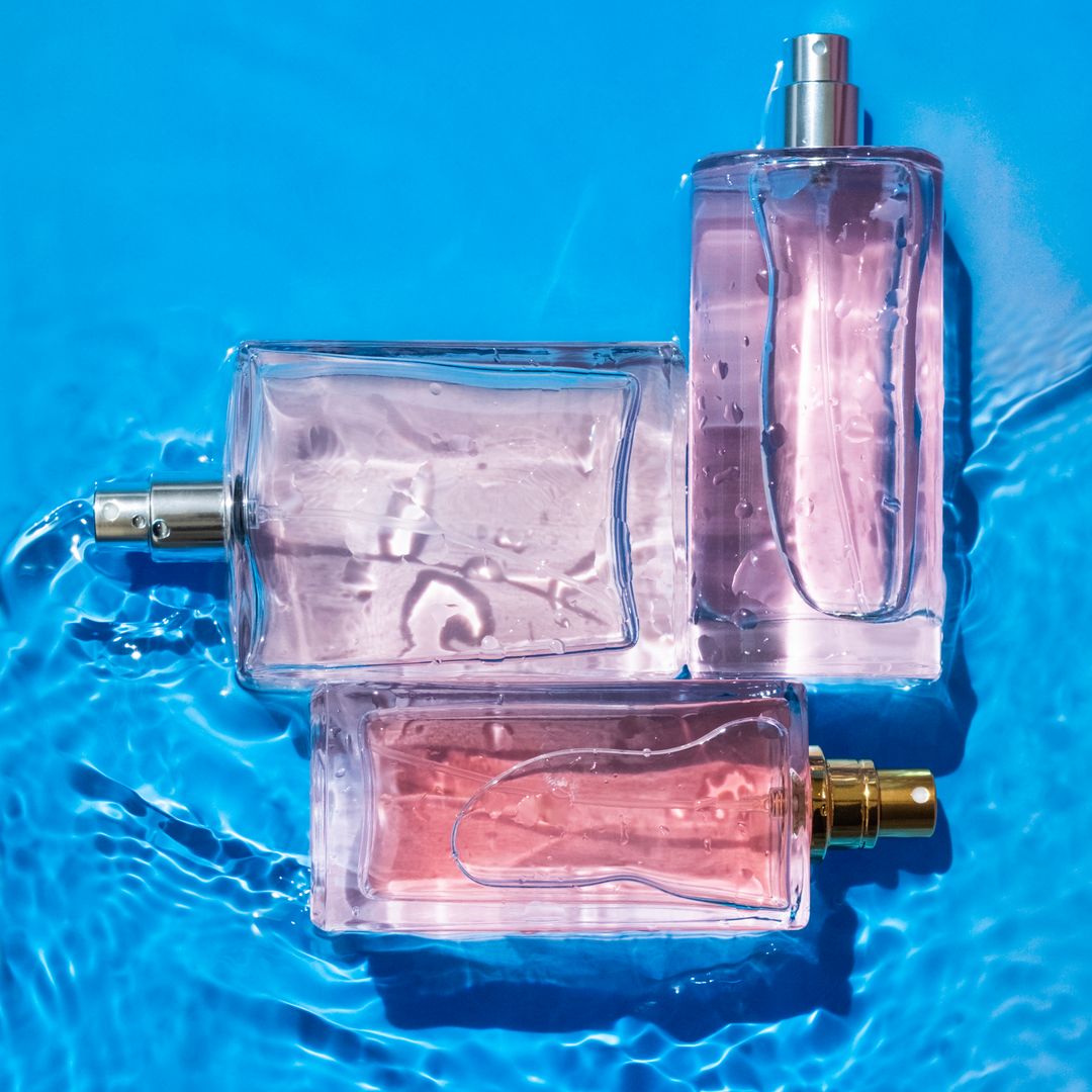 ¿Qué es el 'scent styling'? La tendencia que te ayuda a encontrar tu aroma insignia