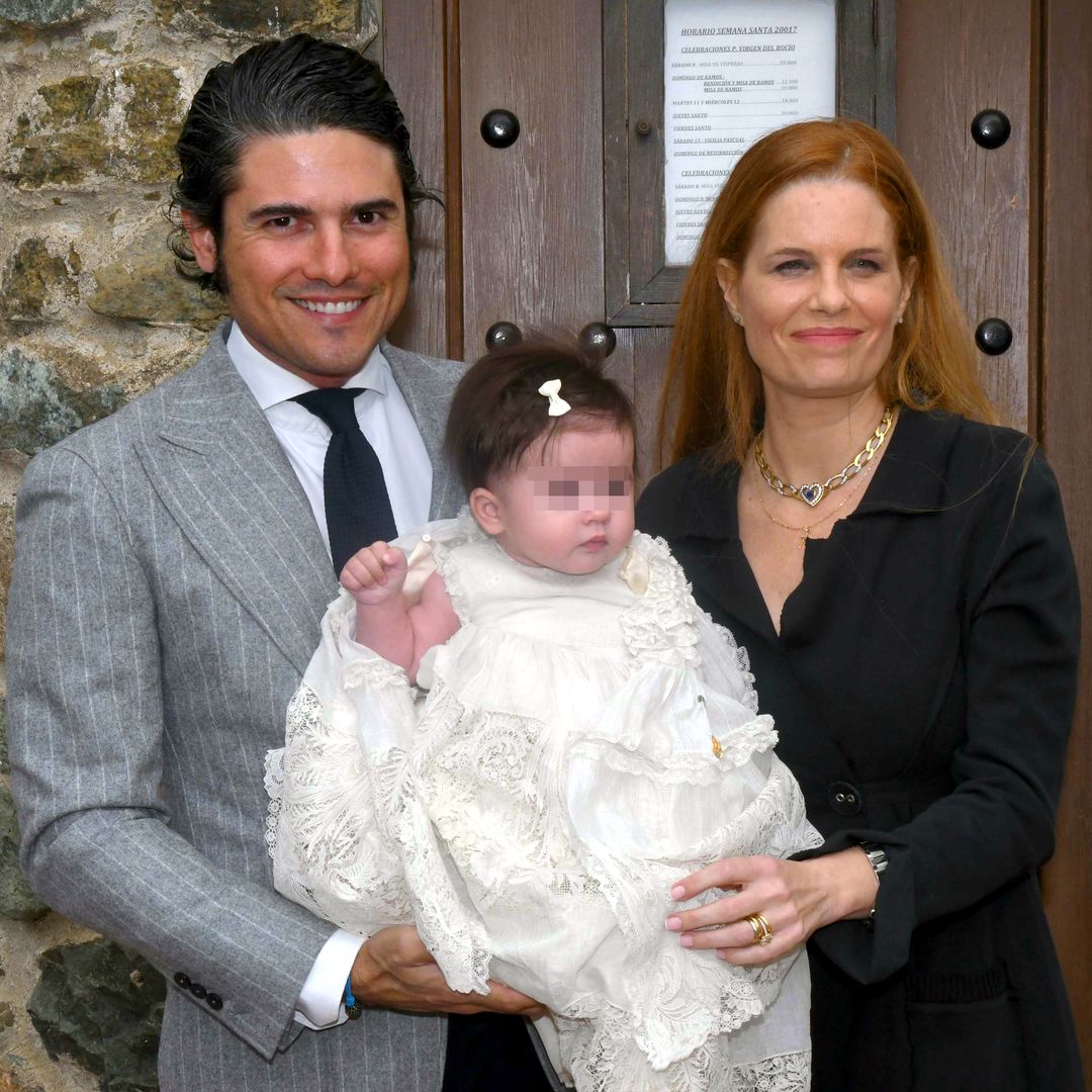 Olivia de Borbón recuerda con imágenes inéditas el año más importante de su vida: cuando nació su primera hija