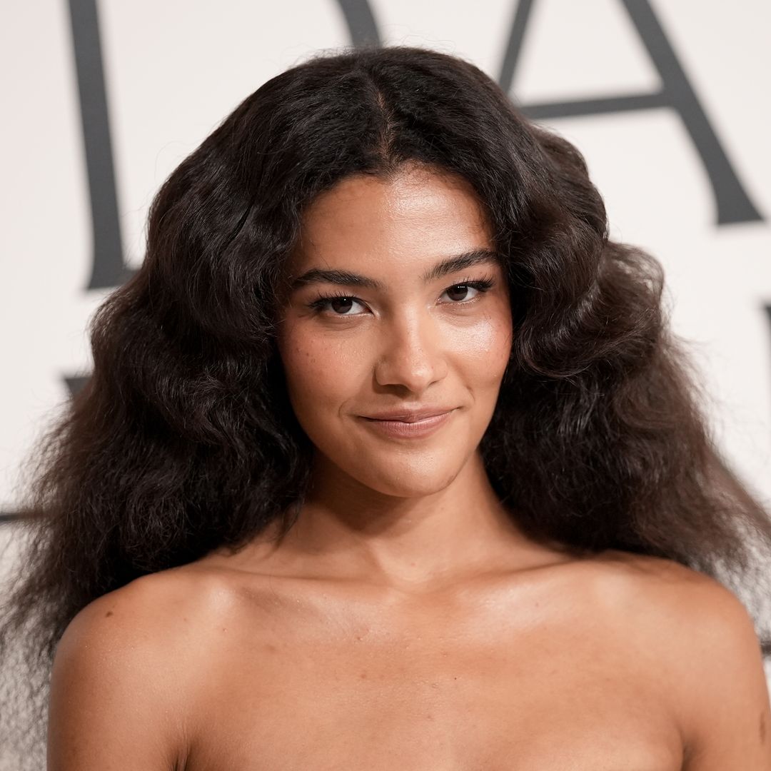 ¿Por qué todos hablan de la melena de Olivia Dean?