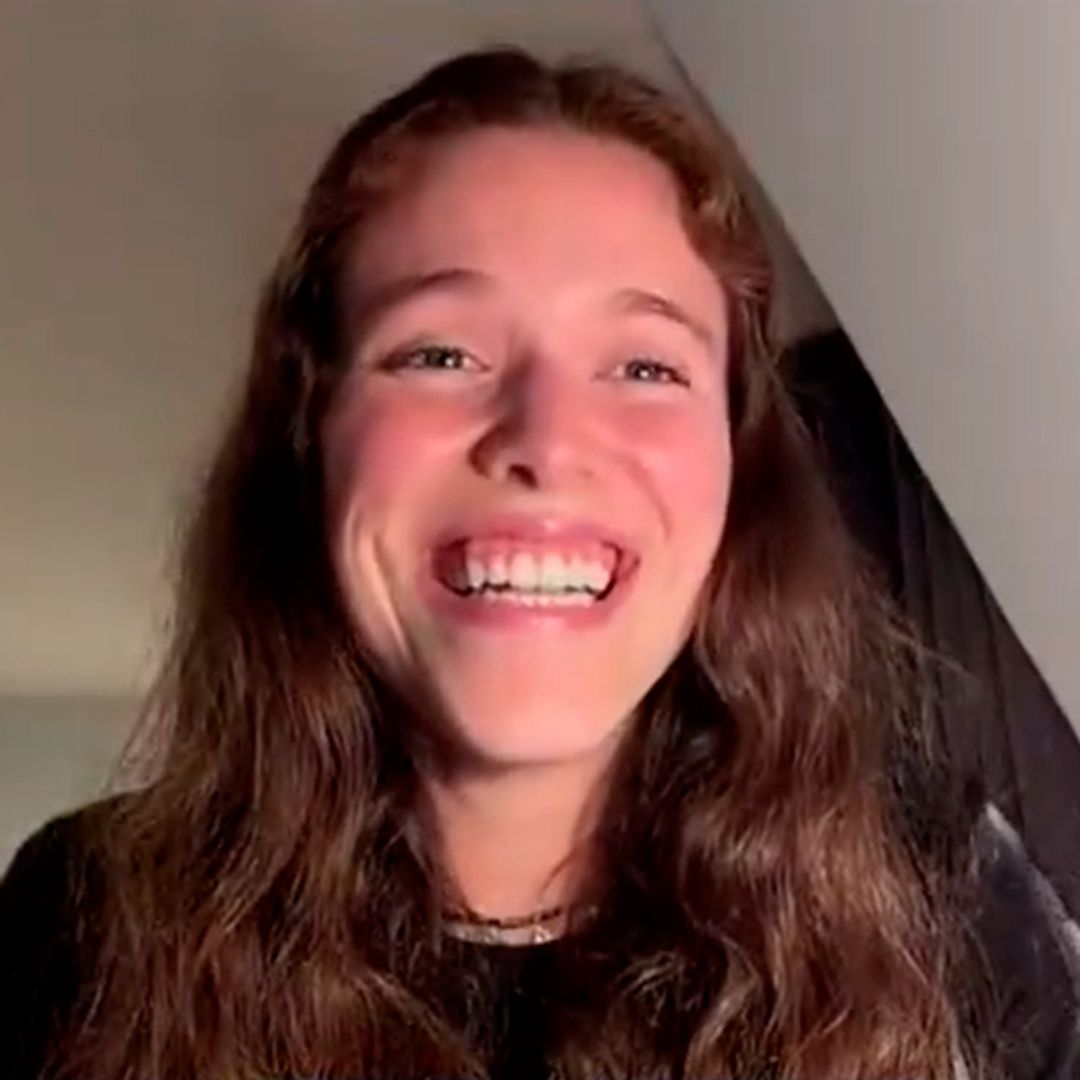 El debut en televisión de Luna, hija de Carlos Lozano y Mónica Hoyos, para defender a su padre: "No dejes que te corrompan"
