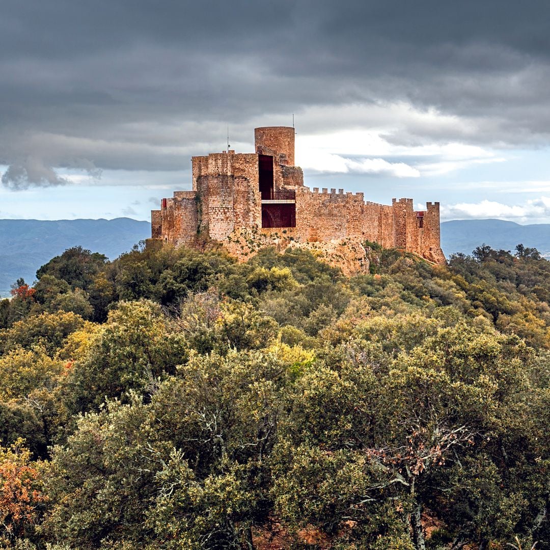El parque natural que es patrimonio universal y está a 1 hora de Barcelona: un entorno natural ideal para visitar en otoño