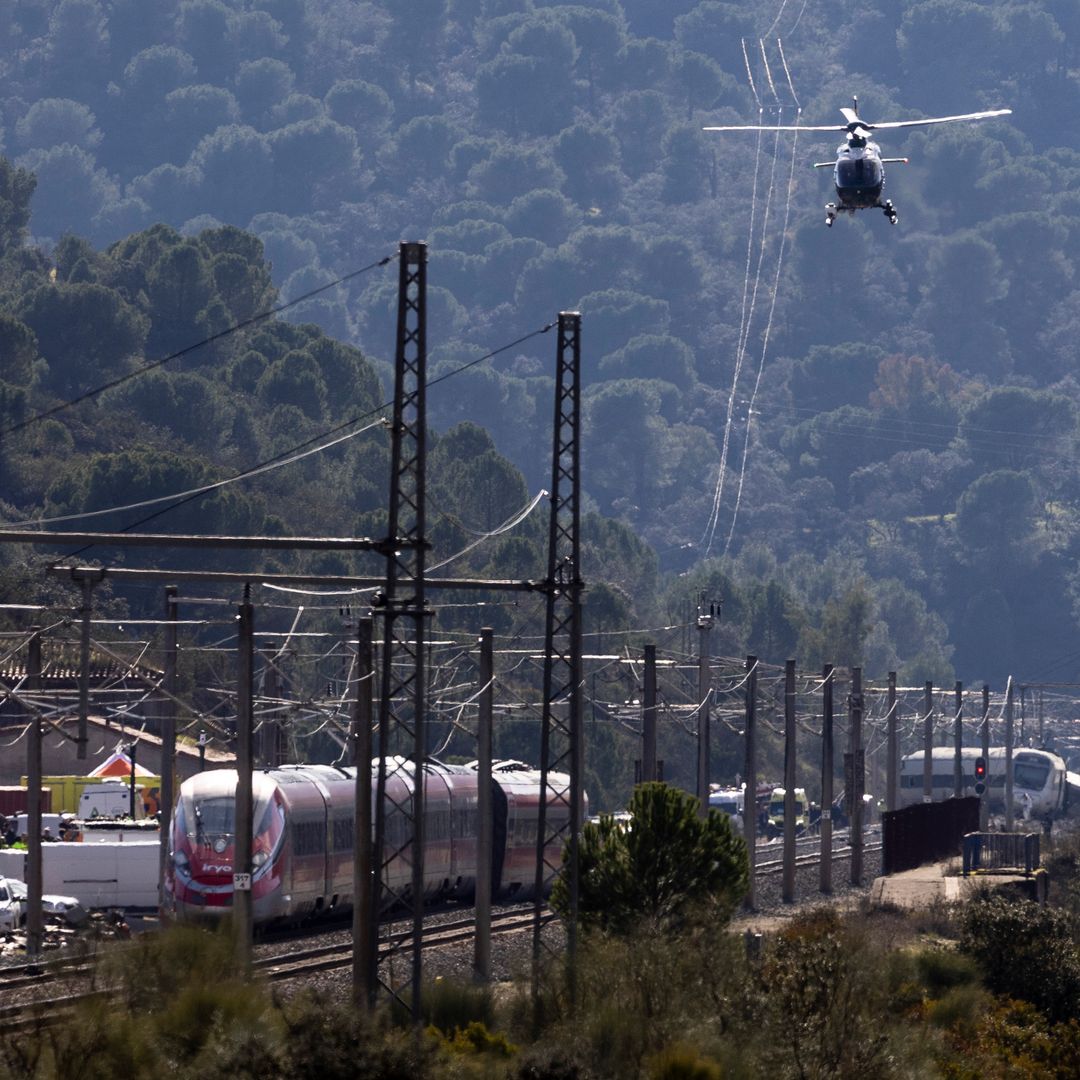 El relato de los testigos muestra el drama vivido en el accidente de trenes en Adamuz: del periodista de RTVE a la joven que viajaba junto a su hermana embarazada