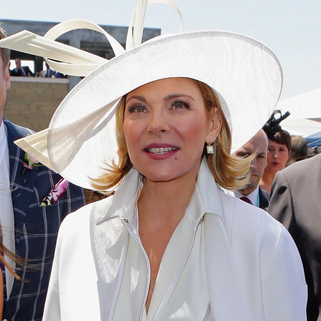 Kim Cattrall, actriz de 'Sexo en Nueva York’, da el 'sí, quiero' en una boda sorpresa con Russell Thomas y solo 12 invitados